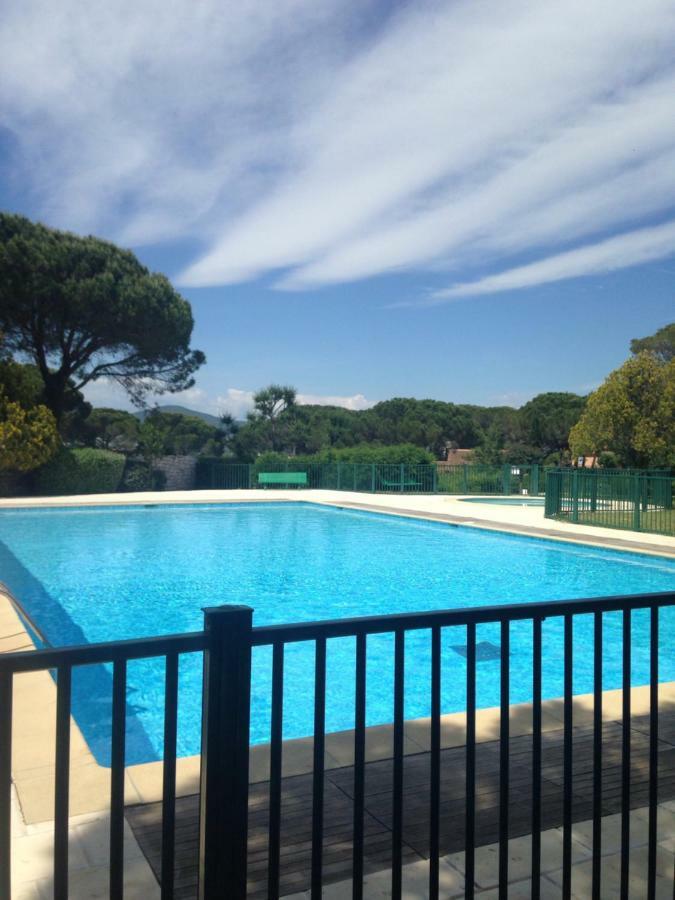 Agreable Studio Proche Sttropez Piscine Et Tennis Гассен Экстерьер фото